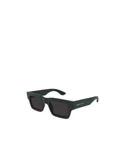 Alexander Mcqueen Frame Sunglasses In Black