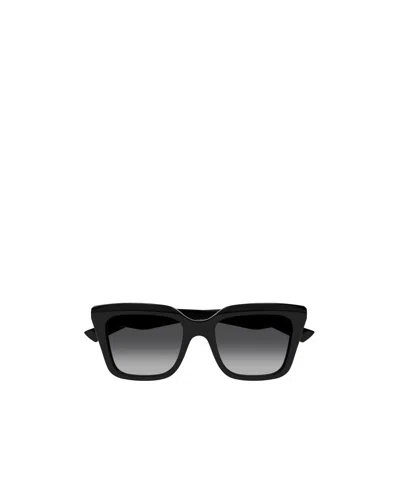 Alexander Mcqueen Geometric Frame Sunglasses In Black