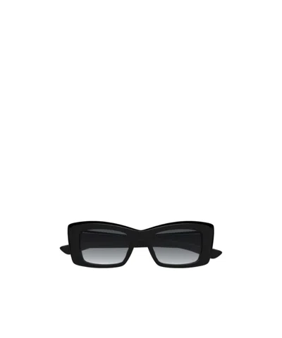 Alexander Mcqueen Geometric Sunglasses In Black
