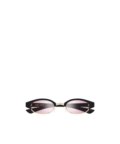 Alexander Mcqueen Geometric Sunglasses In Black