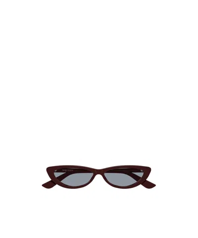 Alexander Mcqueen Geometric Sunglasses In Burgundy