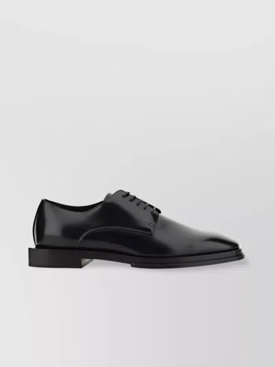 Alexander Mcqueen Glossy Patent Leather Lace-up Shoes