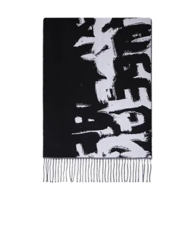 Alexander Mcqueen Graffiti Logo-print Wool Scarf In Black