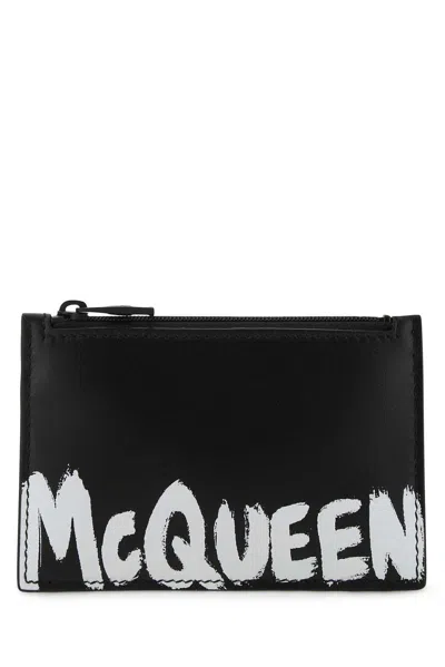 Alexander Mcqueen Graffiti Logo Zipped Cardholder In Black