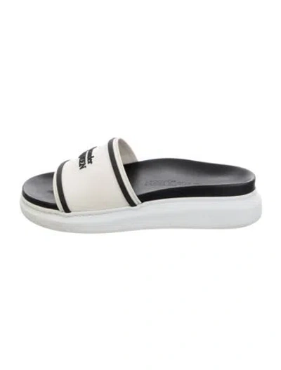 Pre-owned Alexander Mcqueen Graphic Print Slides In White