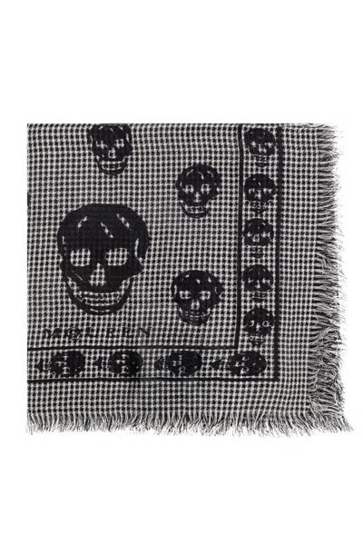 ALEXANDER MCQUEEN HOUNDSTOOTH SKULL PRINTED FRAYED-EDEG SCARF