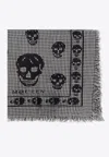 Alexander Mcqueen Houndstooth Skull Printed Frayed-edeg Scarf In Gray