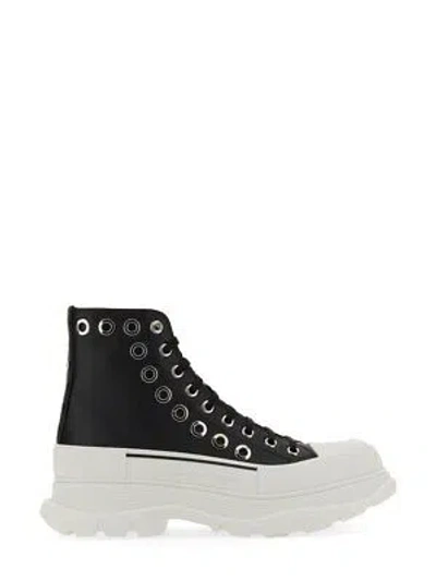 Pre-owned Alexander Mcqueen Joey Sneaker With Eyelets In Black