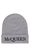 Alexander Mcqueen Logo Embroidered Cashmere Beanie In Gray