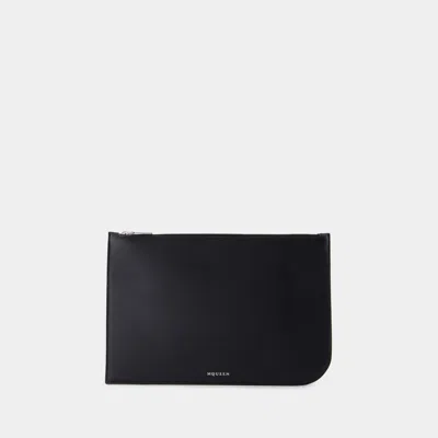 Alexander Mcqueen Black Leather Large Sling Pouch
