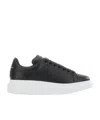 Alexander Mcqueen Round Head Lacing Low-cut Casual Sneakers In Black