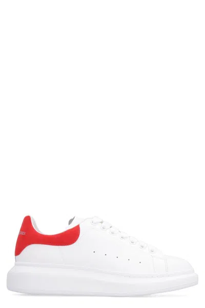 Alexander Mcqueen White Chunky Leather Low-top Sneakers - 白色 In Lust Red