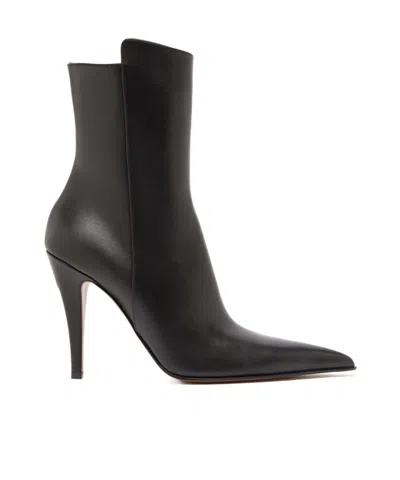 Alexander Mcqueen Leather Boots Birdee In Black