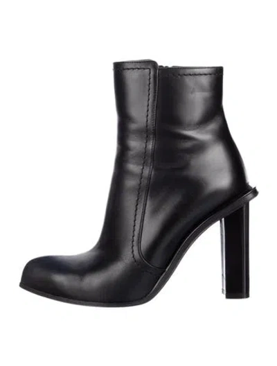 Pre-owned Alexander Mcqueen Leather Boots In Black