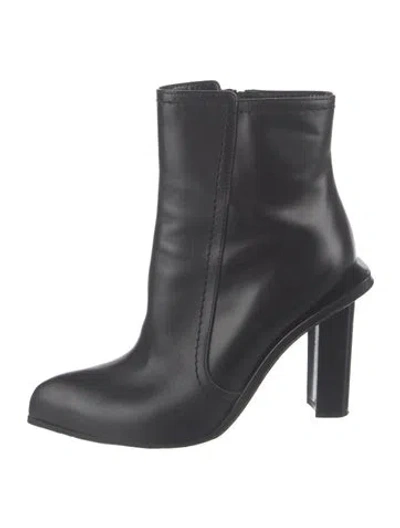 Pre-owned Alexander Mcqueen Leather Boots In Black