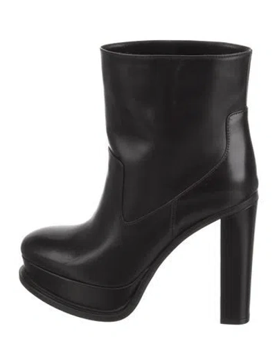 Pre-owned Alexander Mcqueen Leather Boots In Black