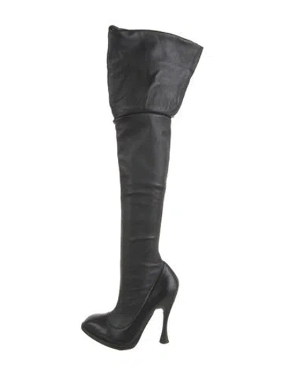 Pre-owned Alexander Mcqueen Leather Boots In Black
