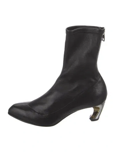 Pre-owned Alexander Mcqueen Leather Boots In Black