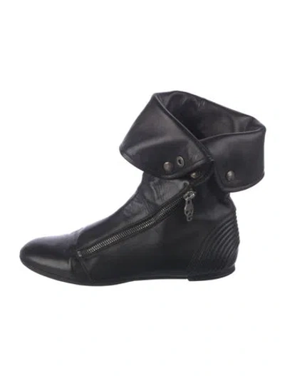 Pre-owned Alexander Mcqueen Leather Boots In Black