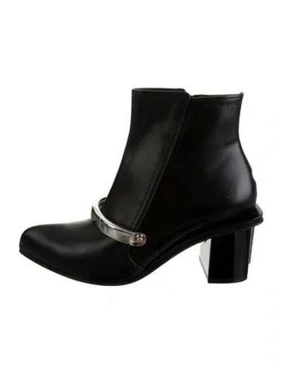 Pre-owned Alexander Mcqueen Leather Boots In Black