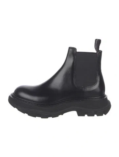 Pre-owned Alexander Mcqueen Leather Chelsea Boots In Black