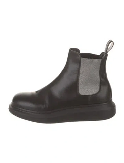 Pre-owned Alexander Mcqueen Leather Chelsea Boots In Black