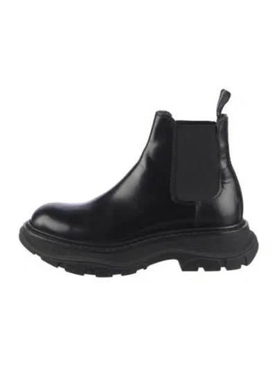 Pre-owned Alexander Mcqueen Leather Chelsea Boots In Black