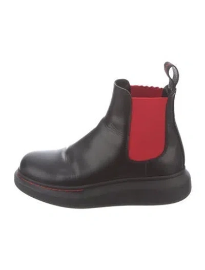 Pre-owned Alexander Mcqueen Leather Chelsea Boots In Black