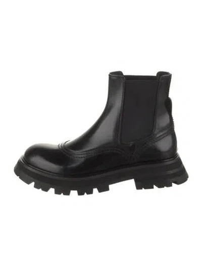 Pre-owned Alexander Mcqueen Leather Chelsea Boots In Black