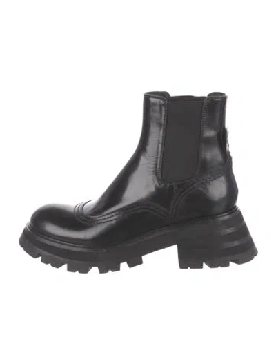Pre-owned Alexander Mcqueen Leather Chelsea Boots In Black