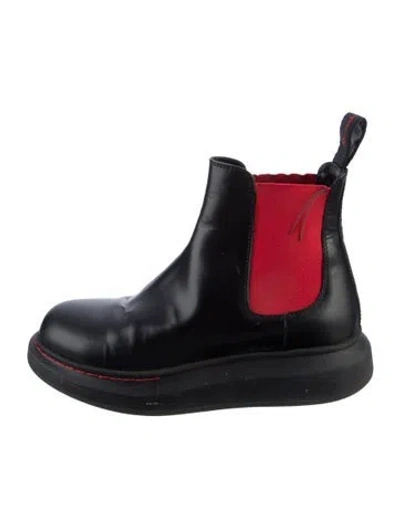 Pre-owned Alexander Mcqueen Leather Chelsea Boots In Black