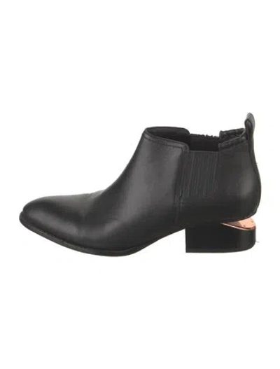 Pre-owned Alexander Mcqueen Leather Chelsea Boots In Black