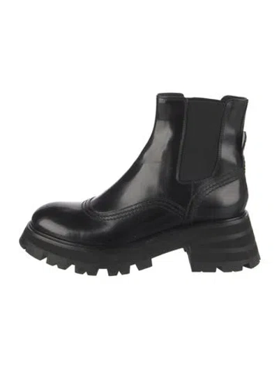 Pre-owned Alexander Mcqueen Leather Chelsea Boots In Black