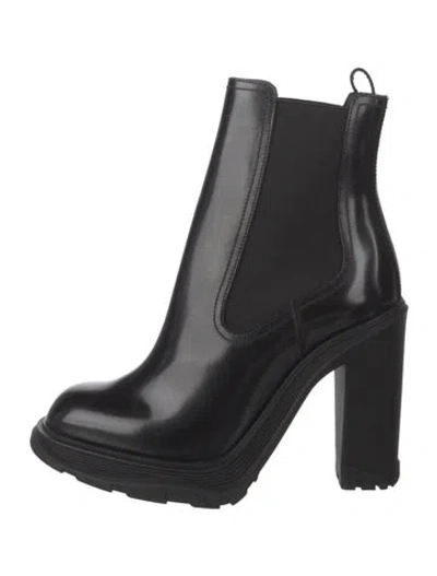 Pre-owned Alexander Mcqueen Leather Chelsea Boots In Black