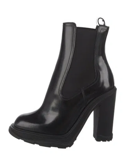Pre-owned Alexander Mcqueen Leather Chelsea Boots In Black