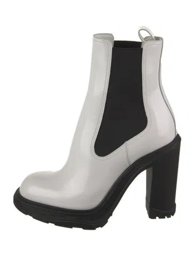 Pre-owned Alexander Mcqueen Leather Chelsea Boots W/ Tags In White