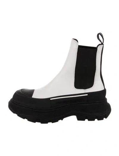Pre-owned Alexander Mcqueen Leather Chelsea Boots In White