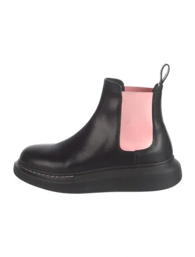 Pre-owned Alexander Mcqueen Leather Colorblock Pattern Chelsea Boots In Black