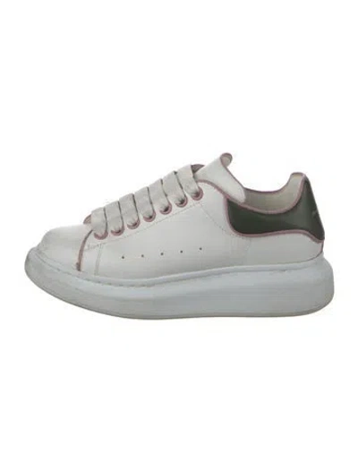 Pre-owned Alexander Mcqueen Leather Colorblock Pattern Sneakers In White
