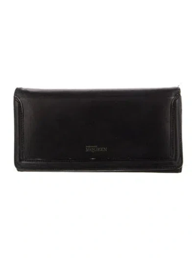 Pre-owned Alexander Mcqueen Leather Continental Wallet In Black
