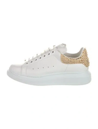 Pre-owned Alexander Mcqueen Leather Crystal Embellishments Sneakers In White