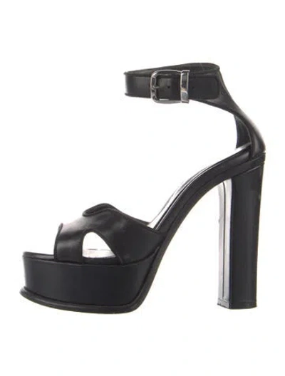 Pre-owned Alexander Mcqueen Leather D'orsay Pumps In Black