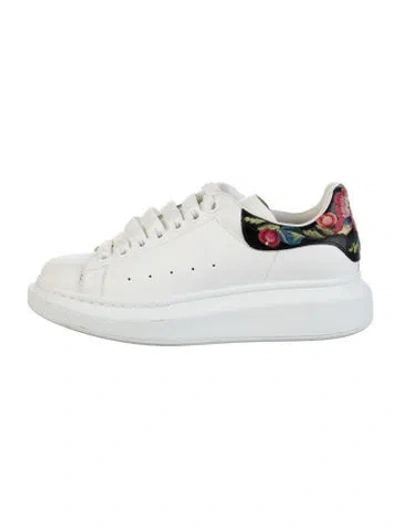 Pre-owned Alexander Mcqueen Leather Embroidered Accent Sneakers In White