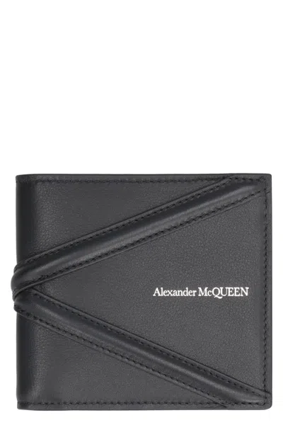 Alexander Mcqueen Leather Flap-over Wallet In Nero
