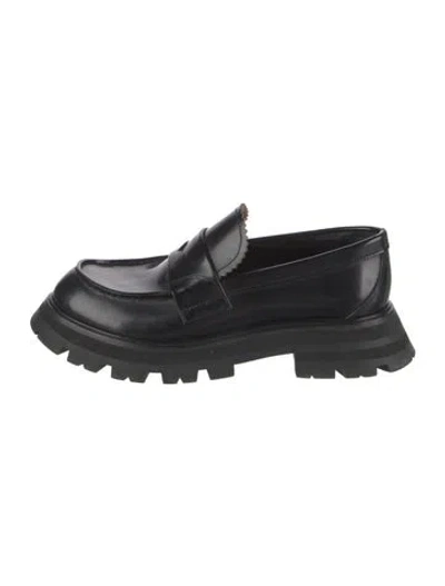 Pre-owned Alexander Mcqueen Leather Loafers In Black