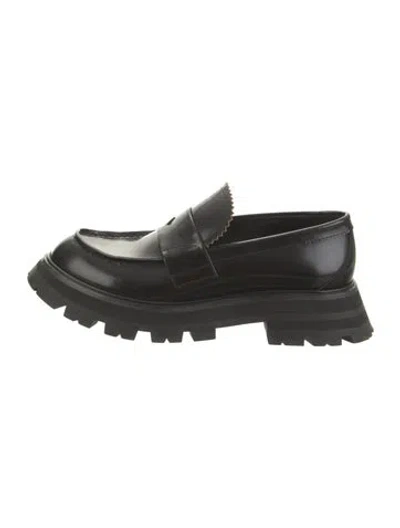 Pre-owned Alexander Mcqueen Leather Loafers In Black