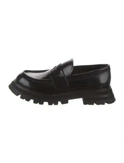 Pre-owned Alexander Mcqueen Leather Loafers In Black