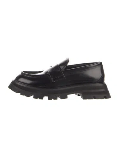 Pre-owned Alexander Mcqueen Leather Loafers In Black