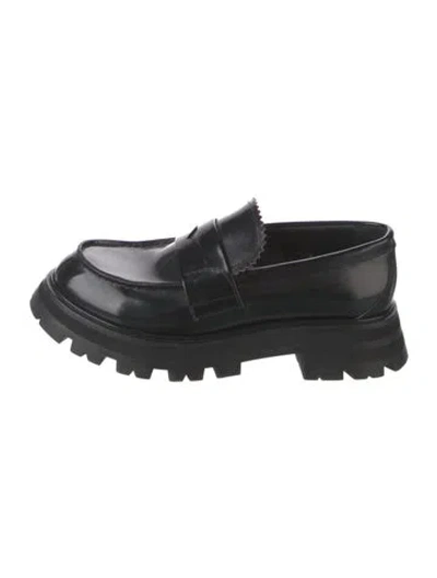 Pre-owned Alexander Mcqueen Leather Loafers In Black