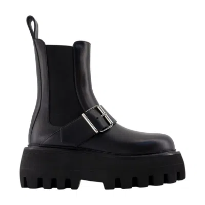 Alexander Mcqueen Leather Platform Chelsea Boot In Black